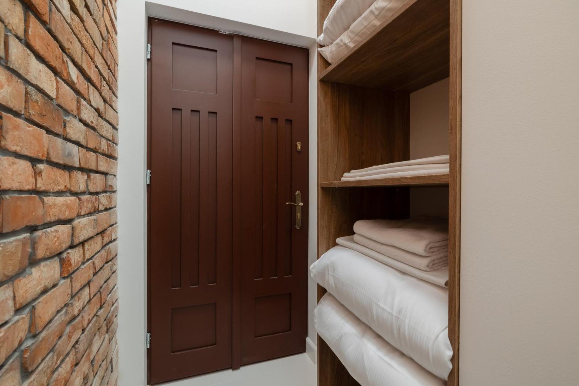 Dietla One Bedroom Apartments With Air Conditioning & Balcony By Noclegi Renters Краків Екстер'єр фото